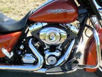 Harley-Davidson Street Glide 2011 : devenez le roi de la route.