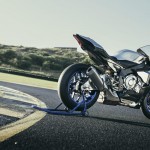 2016_YAM_YZF1000R1SPL_EU_BWM2_STA_004