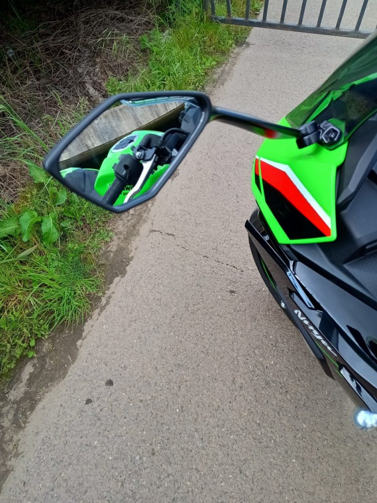 Kawasaki Ninja 500, Small warrior.