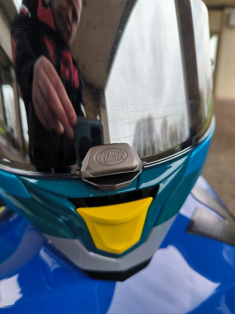 Un casque racing léger, le Premier Hyper XR21.