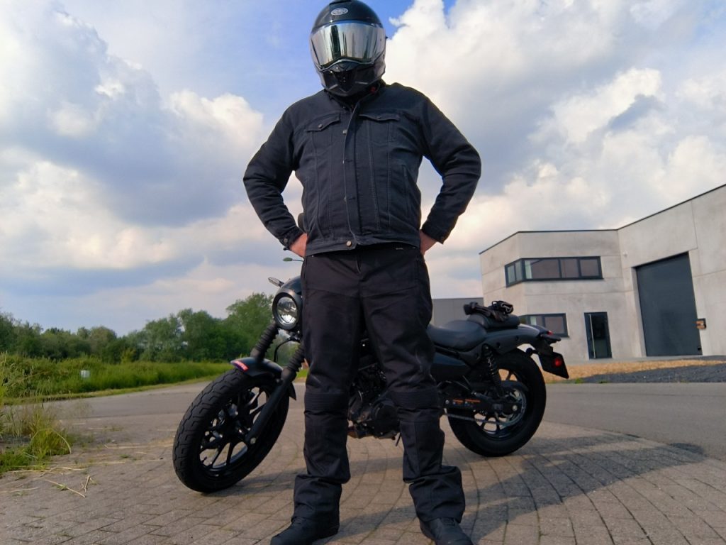 John Doe Maverick, un denim AAA pour être cool à moto.