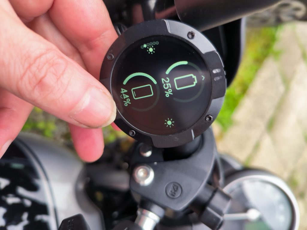 Beeline Moto 2 le mini GPS encore meilleur