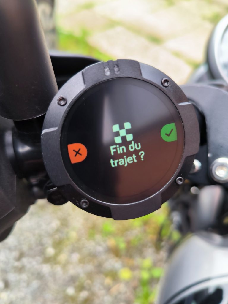 Beeline Moto 2 le mini GPS encore meilleur