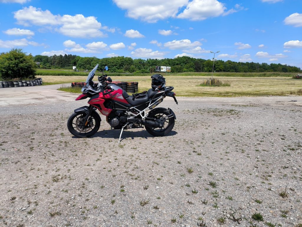 La Triumph Tiger 1200 GT Pro vaisseau amiral britannique