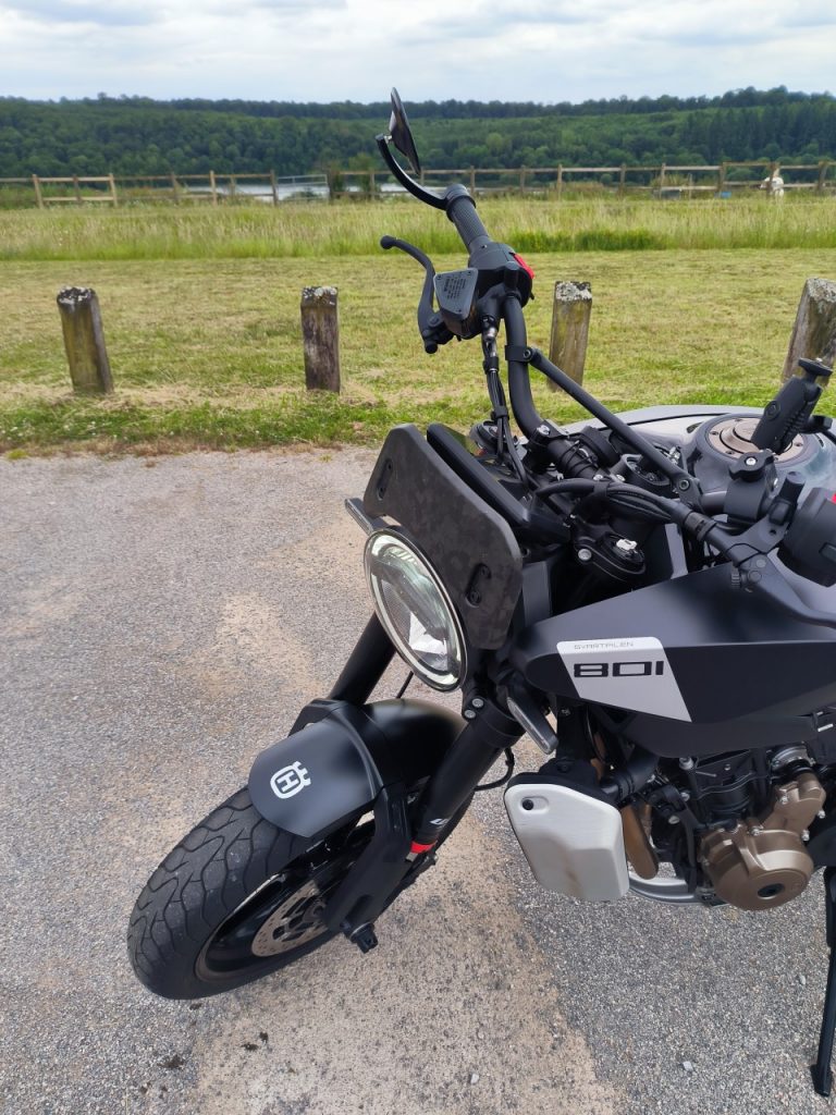 Husqvarna Svartpilen 801, l&rsquo;éclate à l&rsquo;état pur