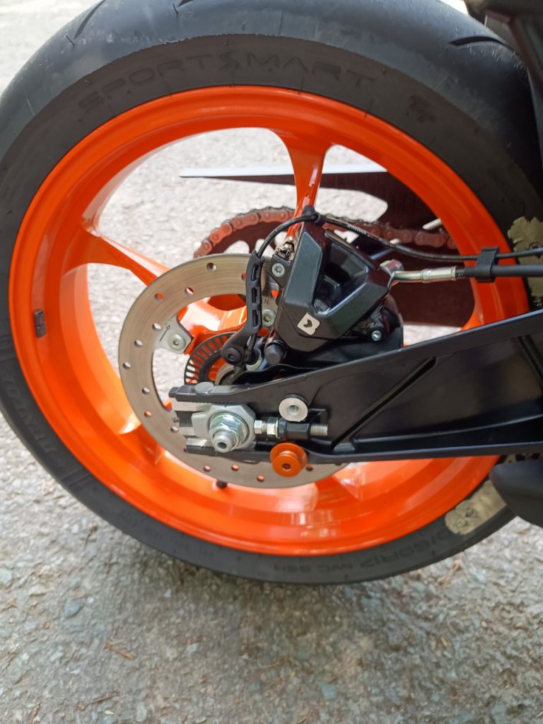 KTM 390 Duke, toujours là !