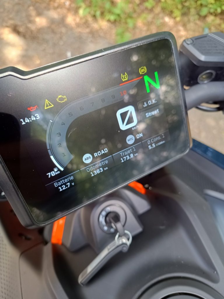 KTM 390 Duke, toujours là !