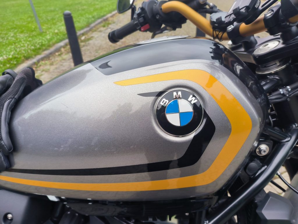 BMW R12 nostalgique ou pas ce beau Boxer ?