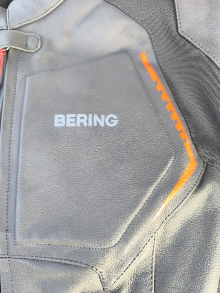 Bering Radial, Le cuir sportif au look sobre.