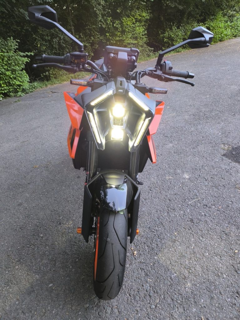 Essai KTM 990 Duke, Spicy toy