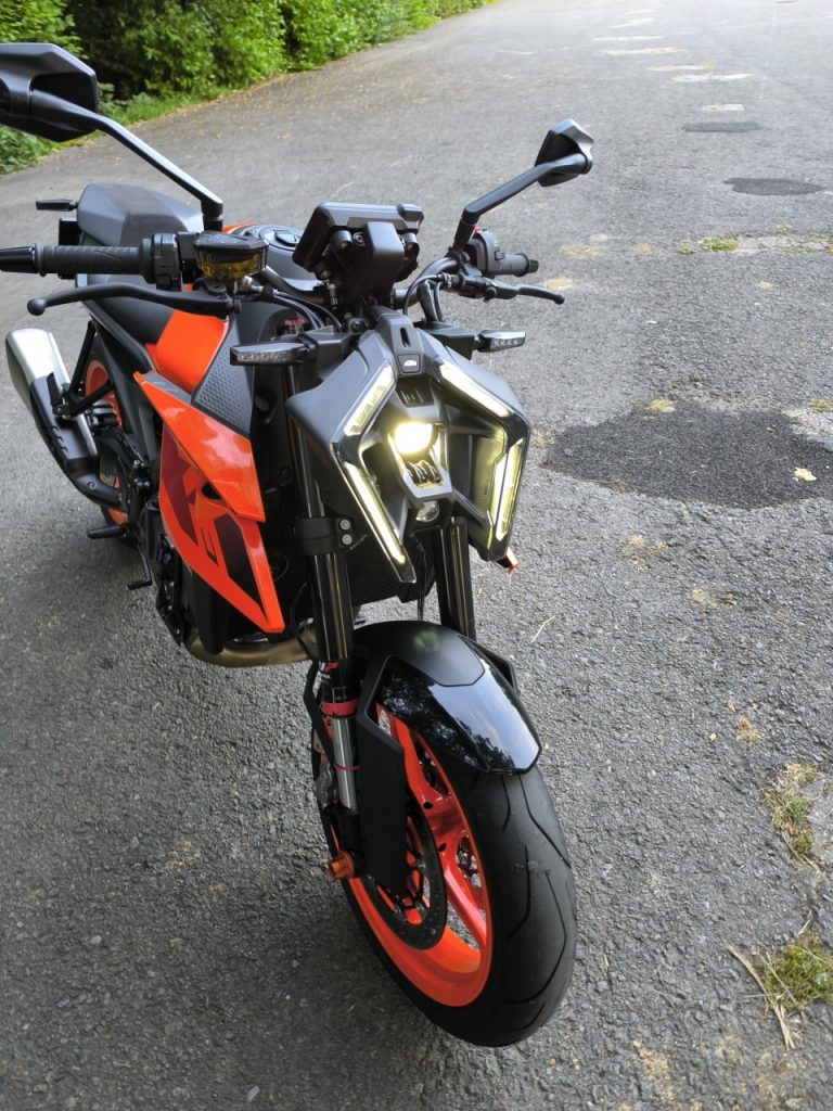 Essai KTM 990 Duke, Spicy toy