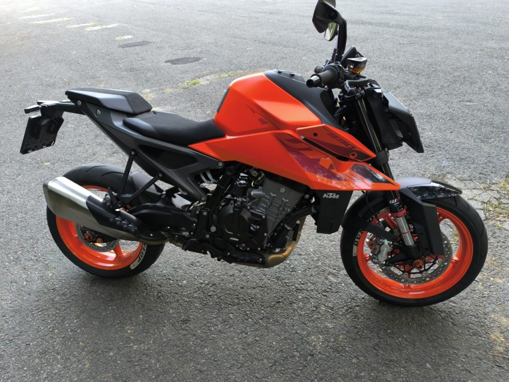 Essai KTM 990 Duke, Spicy toy