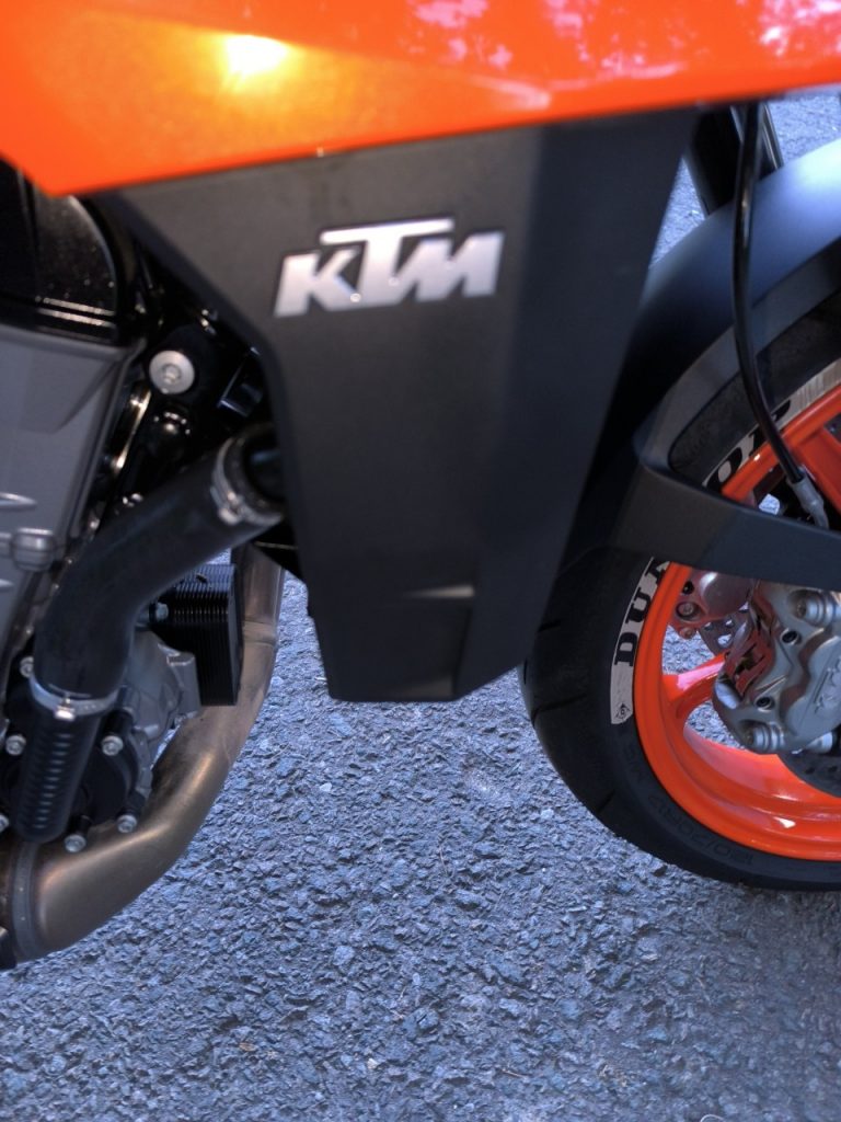 Essai KTM 990 Duke, Spicy toy