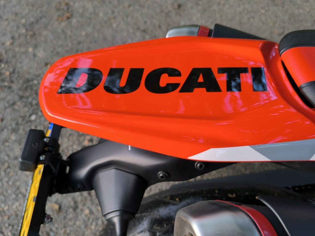  Ducati 698 Hypermotard RVE, jouet pour enfant fortuné.