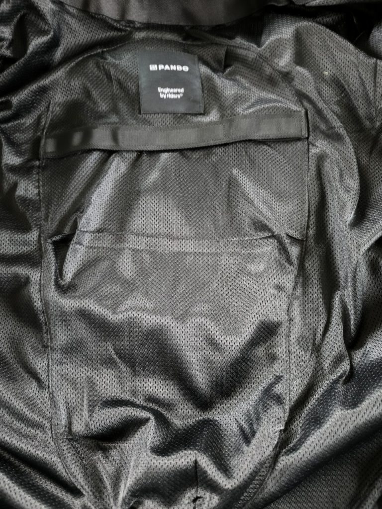 Blouson Pando Moto Air Tate, au frais l’été et au sec.